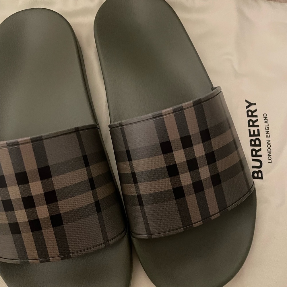 Brand New never been worn Burberry slides (military green color.)
